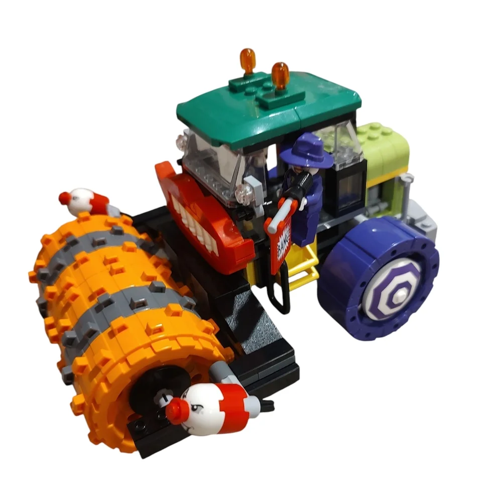 Retired Lego DC Comics Super Heroes Batman The Joker Steam Roller Set 76013